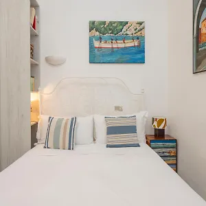 New In Downtown Close To Duomo Apartamento
